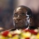 Mugabe onder zware druk om te vertrekken, maar ‘hij wil niet weg’