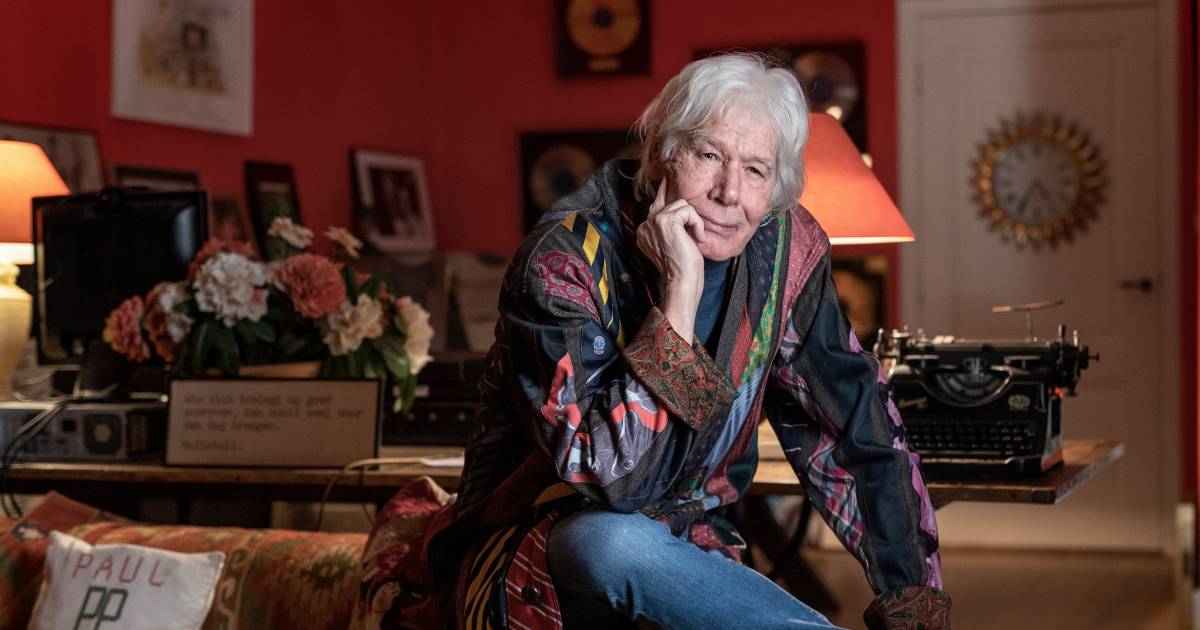 Paul van Vliet voor één avond weer in de Koninklijke Schouwburg Den Haag AD.nl
