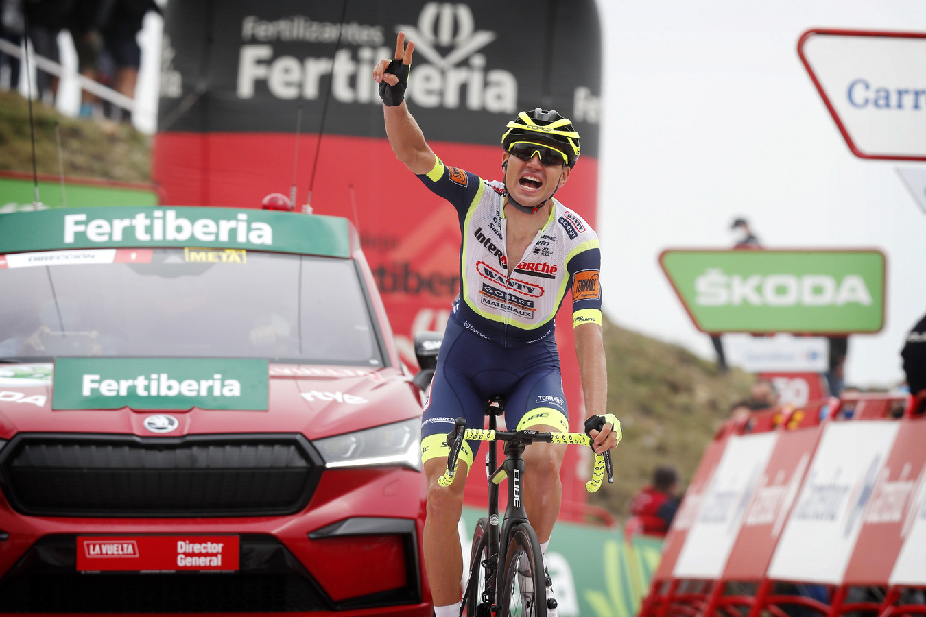 Rein Taaramäe wint de derde etappe van de Vuelta.