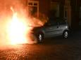 Een auto is woensdagavond in brand gevlogen aan de Toelstrastraat in Breda.