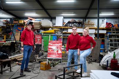 ‘t Valt nè mej uit Budel bouwt feestje en blijft aan de weg timmeren