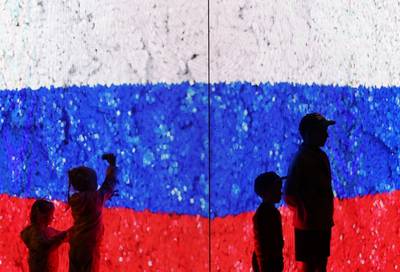 Oekraïense politie onthult sekskring met Russische kinderen, verder onderzoek onmogelijk door oorlog