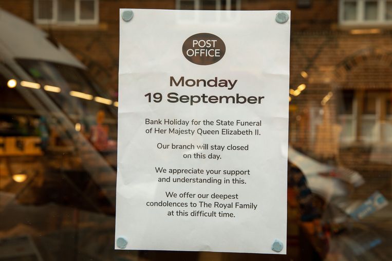 Sluitingsbrief van een postkantoor in Eton, Verenigd Koninkrijk. Beeld Mark Kerrison / In Pictures via Getty Images