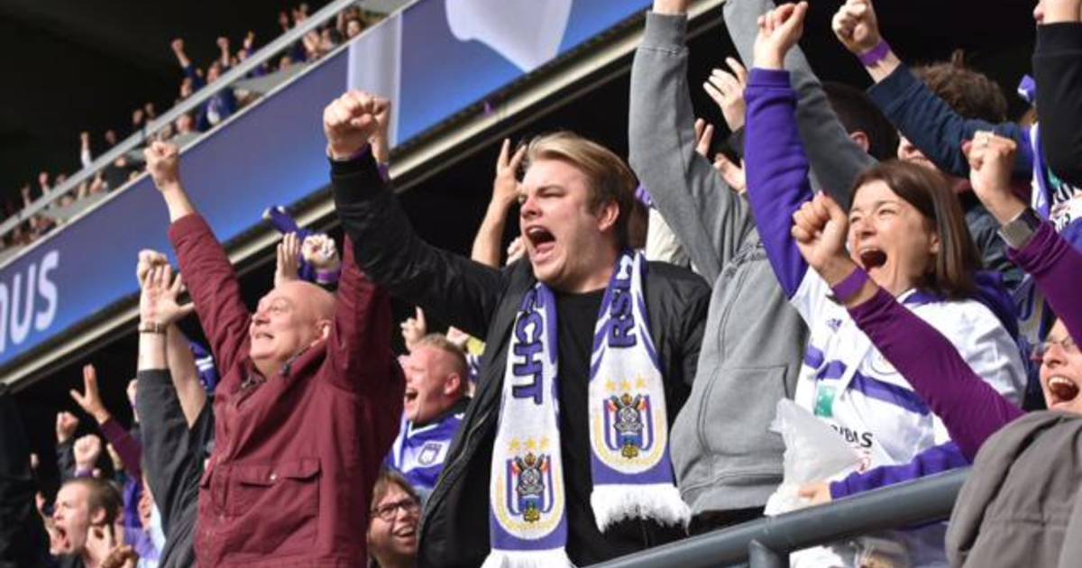 10.000 RSCA-fans gaan van vreugde... ...naar teleurstelling | Brussel ...