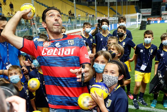Gianluigi Buffon op 22 juni 2021, bij zijn terugkeer in Parma.