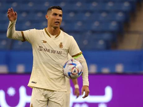 Cristiano Ronaldo, de paus en ja, ook het AD raken blauw vinkje op Twitter kwijt