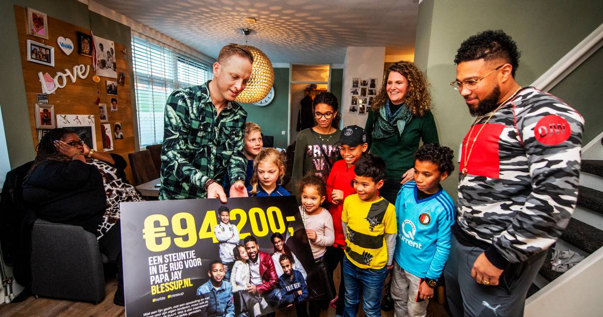 megacheque voor papa jay van een huis vol ik ben heel dankbaar rotterdam ad nl