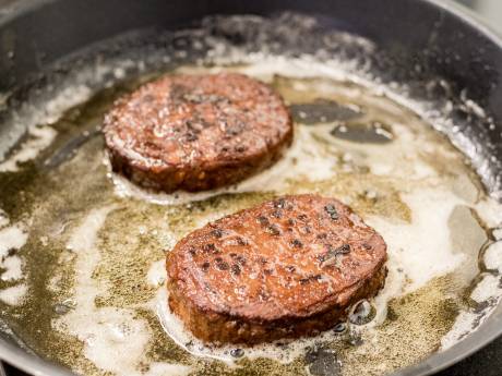 Kan de 'biefstuk' van tarwe en soja de vleeseter overtuigen?
