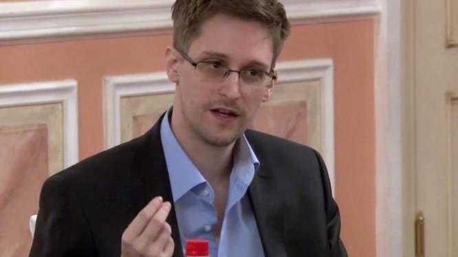 Edward Snowden a-t-il agi seul?