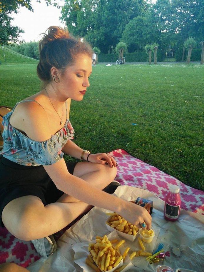 Picknick Met Frietjes Langs Brugse Vesten Brugge Hln Be