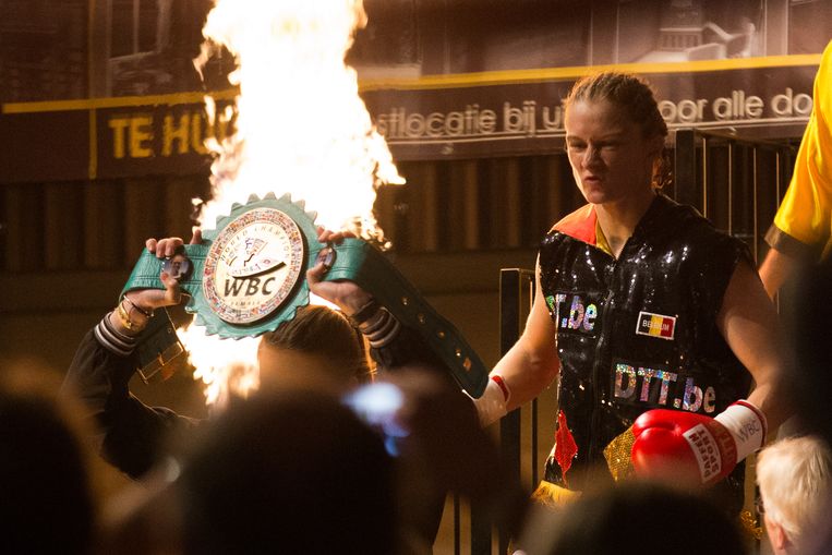 Delfine Persoon Verdedigt Op 4 Juni Haar Wereldtitel Tegen