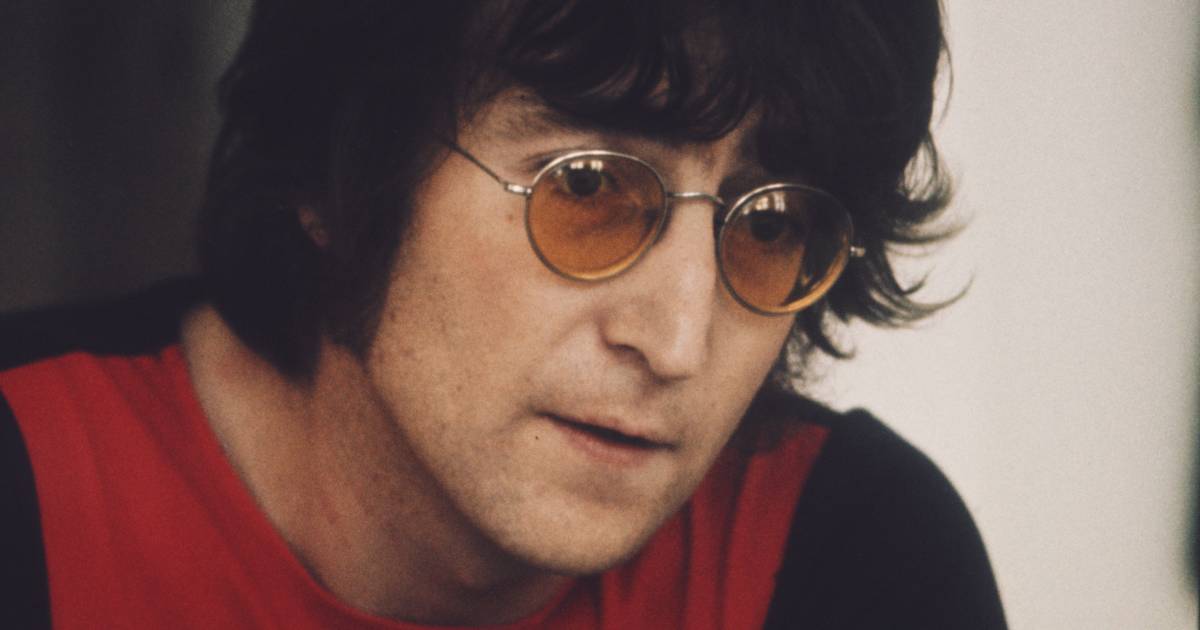 Una lettera arrabbiata di John Lennon a Paul McCartney sotto il martello |  spettacolo