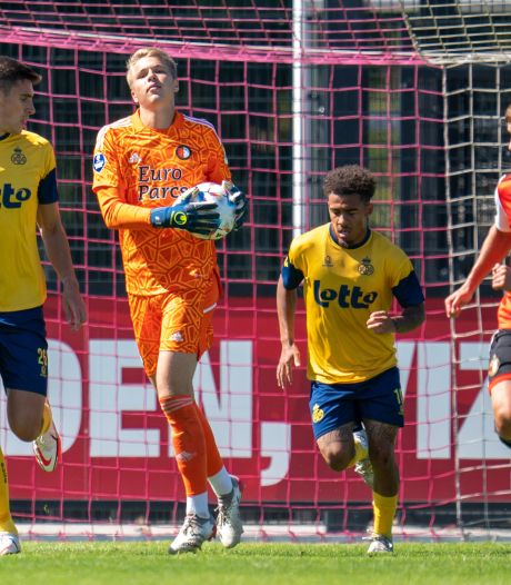 Feyenoord-doelman Thijs Jansen voegt zich officieel bij TOP Oss: ‘Ik heb er zin in’