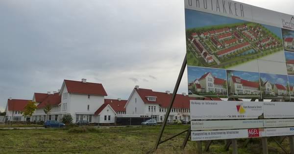 Woningbouw naast aardappelbedrijf Quik Hedel legt frustraties oppositie bloot - BD.nl