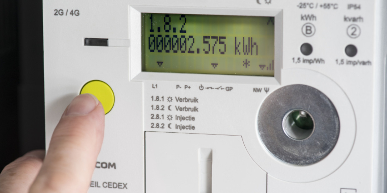 Even those with a digital meter are not charged as per the actual monthly consumption.  Vreg.be . image
