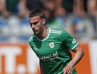 PEC Zwolle-speler Davy van den Berg hoopt op binnenlandse transfer: ‘Dat voetbal ligt me wel’
