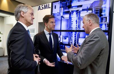 Nederlandse regering doodsbang dat belangrijk techbedrijf ASML over de grens trekt: “Hun belang is enorm”