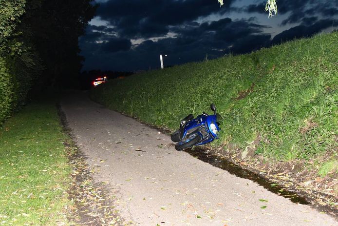Motorrijder gewond na ongeluk bij Oud-Vossemeer.