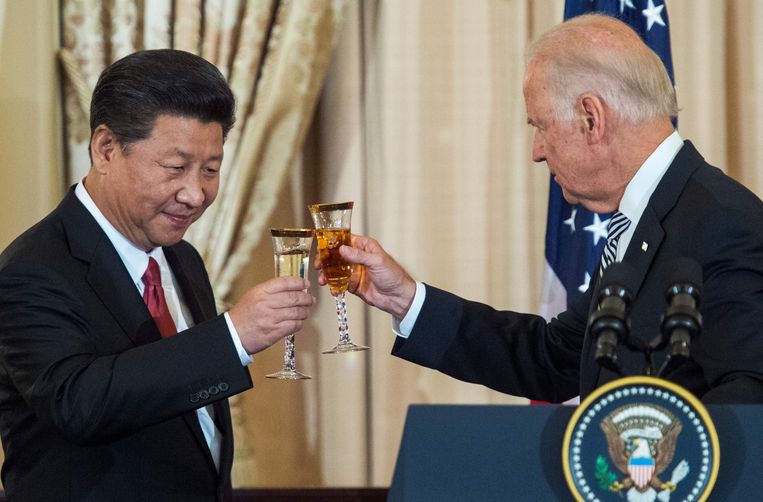 President Xi Jinping en toenmalig vicepresident Joe Biden in Washington, september 2015. Beeld AFP