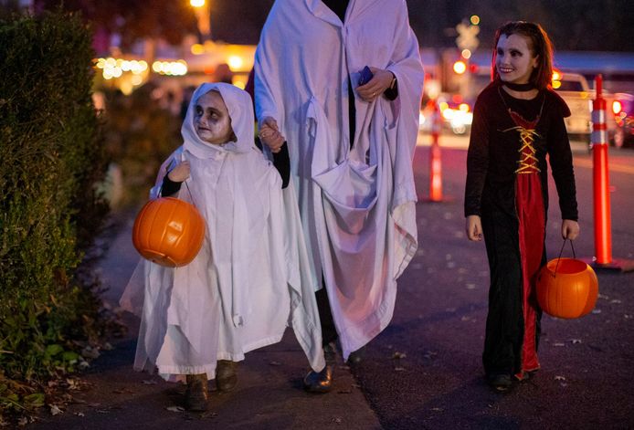 Inwoners Stippelen Eigen Trick Or Treat Wandeling Uit In Hoegaarden Hoegaarden Hln Be