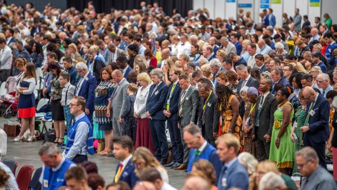 Ex-leden strijden tegen ‘discriminerend’ beleid van Jehovah’s Getuigen