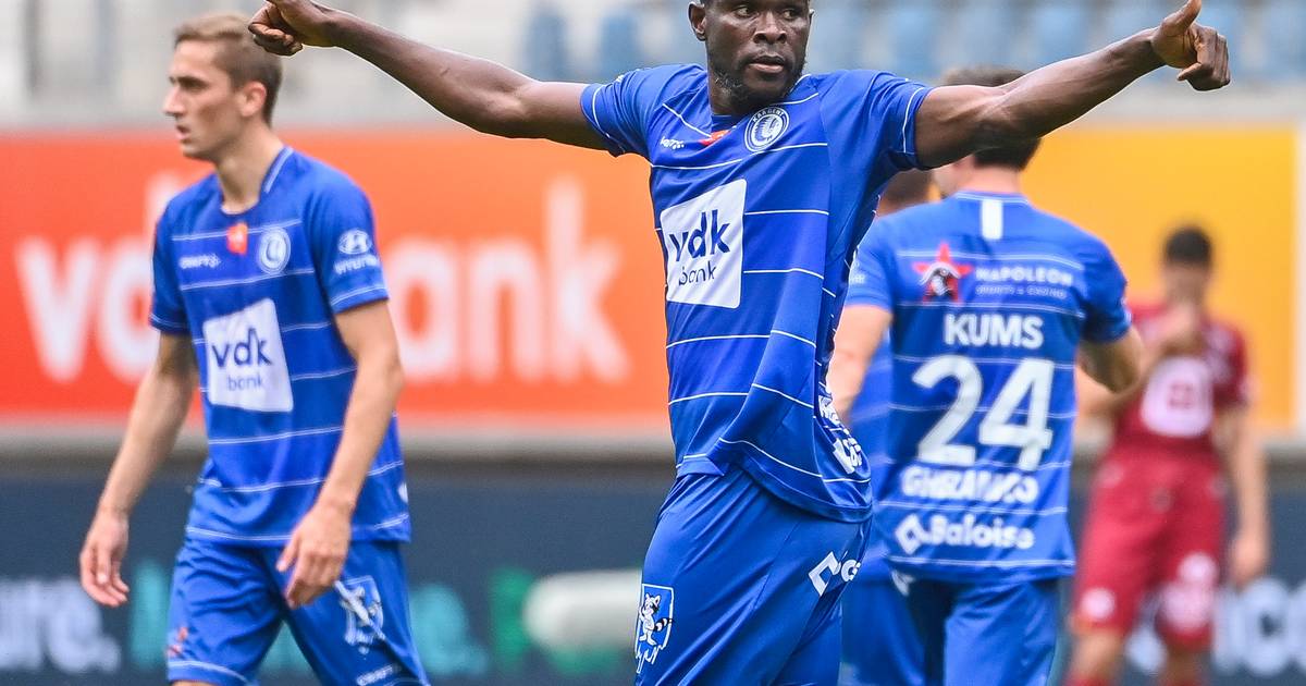 Michael Ngadeu wijst AA Gent de weg naar eerste zege ...