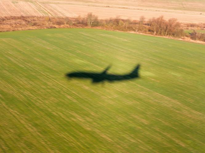 Brussels Airlines en 19 andere vliegmaatschappijen moeten stoppen met ‘groenwassen’