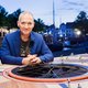 Hoe de vriendin van Karl Vannieuwkerke groot geld verdient aan ‘Vive le Vélo’-kledij