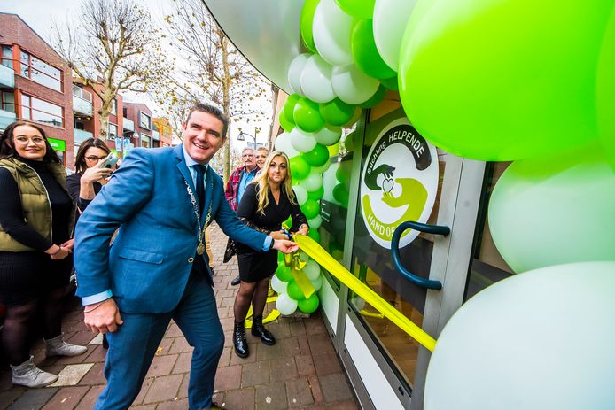 Het CDA Almelo sluit tóch samenwerking met Forum voor Democratie en ook de Partij voor de Vrijheid (PVV) uit. Dat meldt lijsttrekker Eugène van Mierlo (links) vrijdag op de Facebookpagina van de partij.