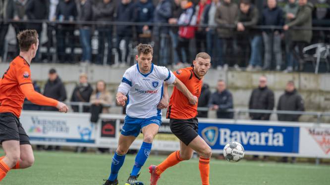 Twee rode kaarten nekken Deurne tegen koploper Wittenhorst