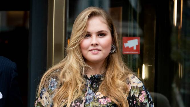 Boek over prinses Amalia: ‘Strijd rond idee van troonopvolging zo weinig zichtbaar bij haar’