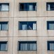 Passagiers werden naar het quarantainehotel gedirigeerd, dat gebeurde één keer, en nu niet meer
