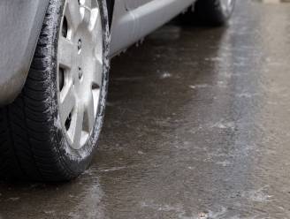 Sneeuw, ijzel, rijm: bij dit soort weer pas je best op voor gladde wegen
