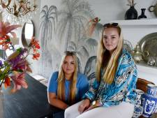 Zusjes die huis uit moeten na overlijden moeder, snappen niets van aanslag op woningcorporatie: ‘Dit doe je toch niet?’