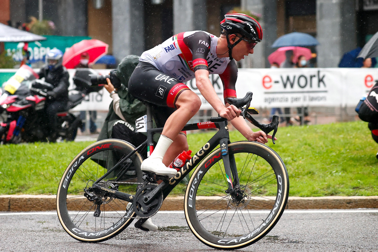 Tadej Pogacar in Varese. Beeld Photo News