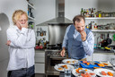 Het panel: Bart van Olphen (50), oprichter Fish Tales, een duurzaam vislabel. Heeft meerdere kookboeken (onder meer over vis) geschreven. Steff Veldkamp (51), eigenaar van Vleesch noch Visch, een restaurant met duurzame en vegetarische gerechten.