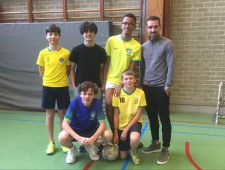 Sven Kums kwam op Regina Caelilyceum voetbalmatch fluiten