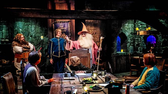 Acteurs stonden in de rij voor absurdistische fantasyserie: ‘Ik ben een kleptomane dwerg’