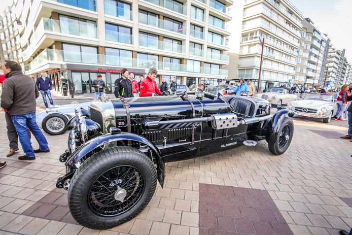 IN BEELD. Oldtimers veroveren Knokke tijdens eerste dag Zoute Grand