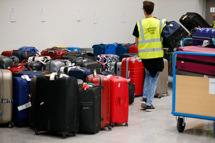 Door een technisch mankement lag de bagageverwerking op Brussels Airport vorige zaterdag urenlang stil. Vertrekkende reizigers moesten hun koffers achterlaten.