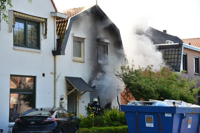 Woningbrand aan Ulvenhoutselaan in Breda.