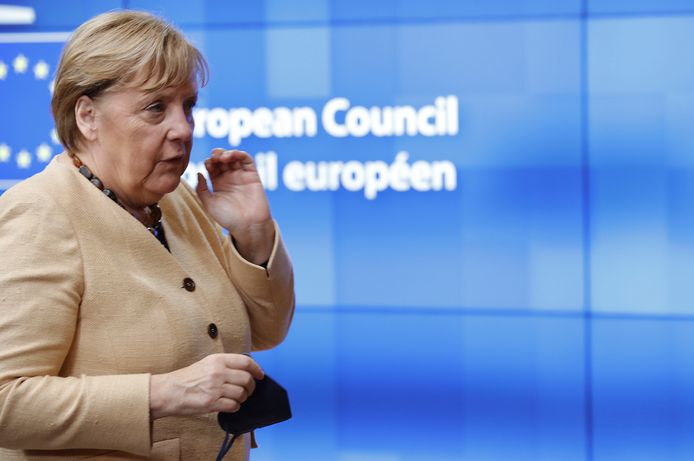 De Duitse bondskanselier Angela Merkel arriveert bij de EU-top in Brussel