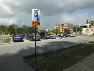 Deinze zet in op extra laadpalen op parkings: “Tegen 2030 moet vijf procent van parkeerplaatsen op parkings een laadpunt hebben”