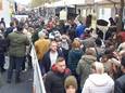Donderdagnamiddag was het in de marktzone van de Winterjaarmarkt van Sint-Lievens-Houtem aardig druk.