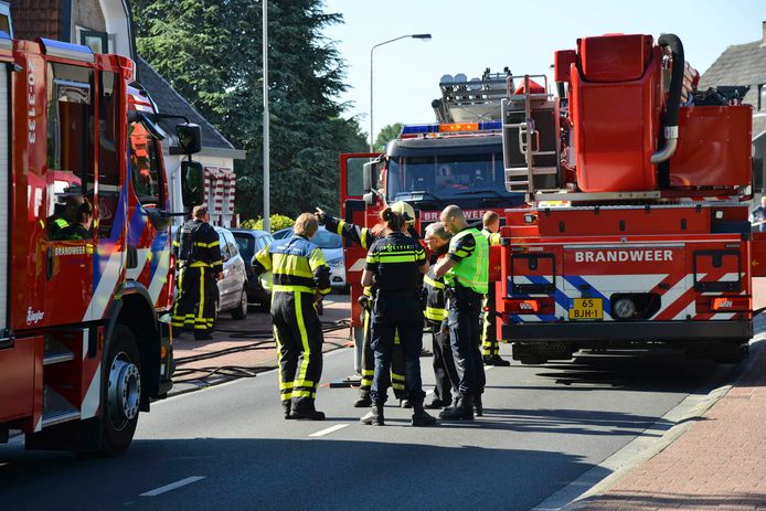 Uitslaande woningbrand door gaslek in Breda.