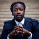 Akwasi ontvangt FunX Award voor strijd tegen racisme