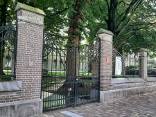 Museum respecteert besluit voor niet slopen van het monumentale hek, maar nieuwe planning volgt snel