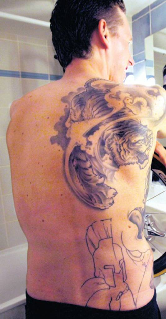 De Kort Over Zijn Tattoo Wielrenners Net Gladiatoren Wielrennen Ad Nl