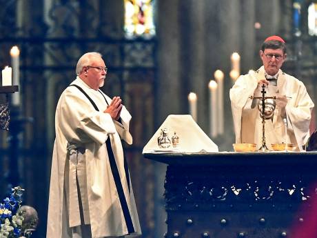 Misbruikschandaal in bisdom Keulen: katholieken willen zich massaal laten uitschrijven, server crasht