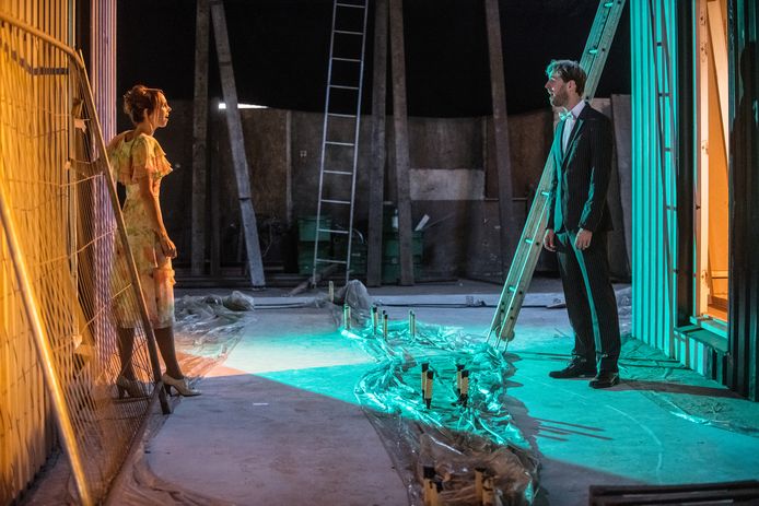 Frederik (Niels Gooyer) en Eline (Roosmarijn Luyten) in Stork!.